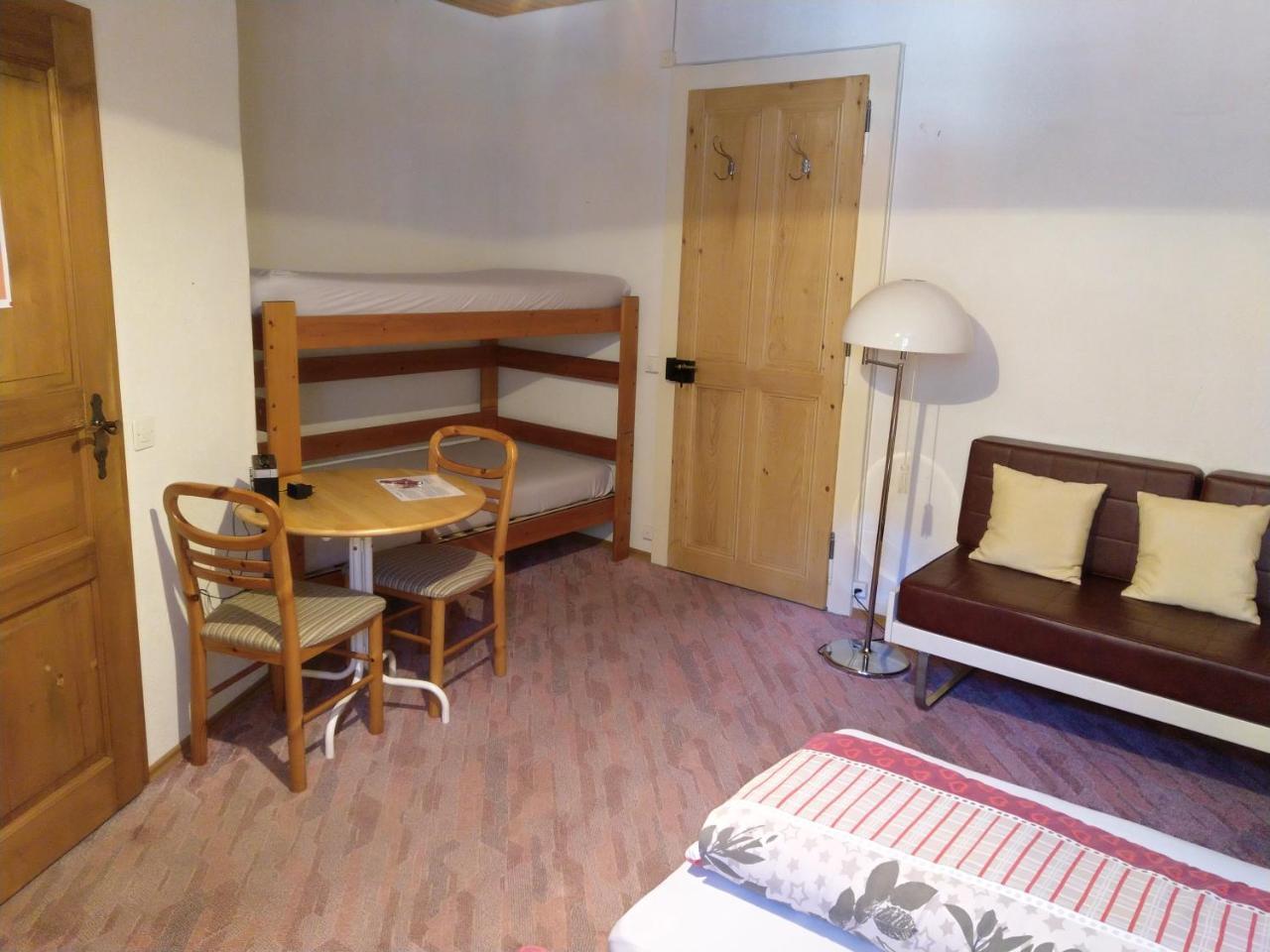 Maison D'Hotes De La Gare Montbovon Номер фото